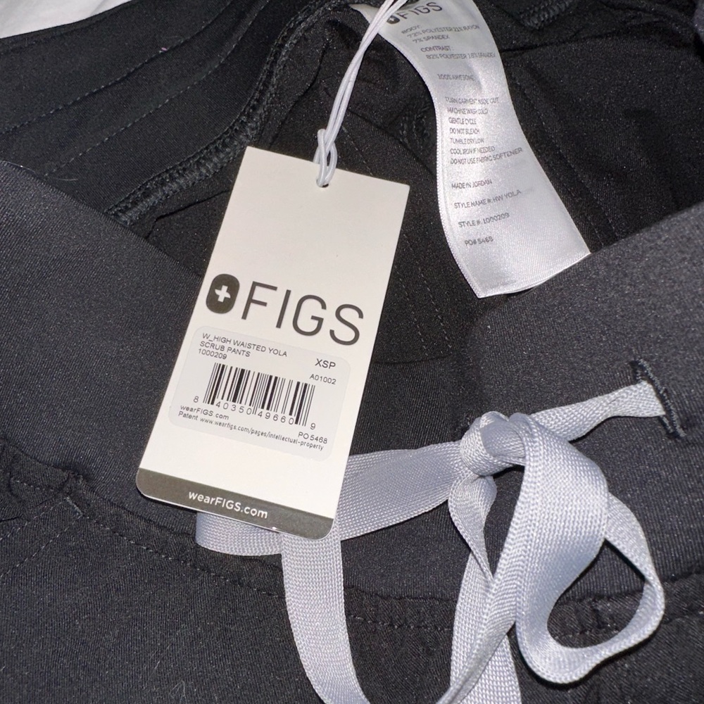 Figs Women's Tapered Leg Scrub Pant